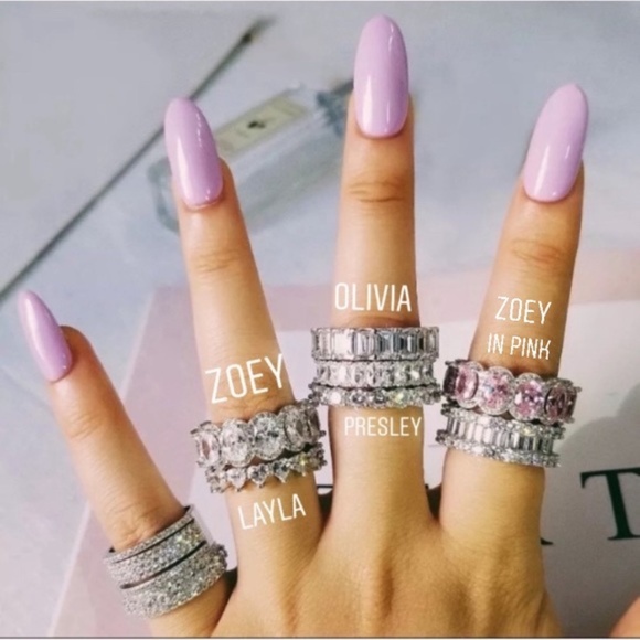 1CT CZ AAA Emerald Cut Eternity Wedding Band Ring - Picture 3 of 17